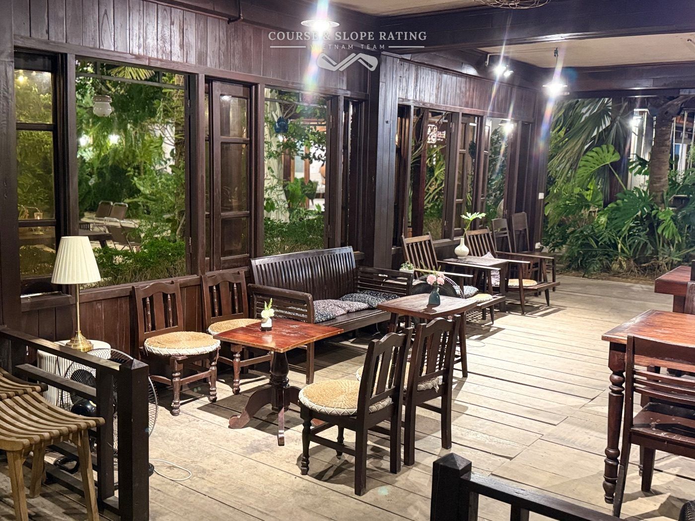 Tía Tô Glamping · Bên trong